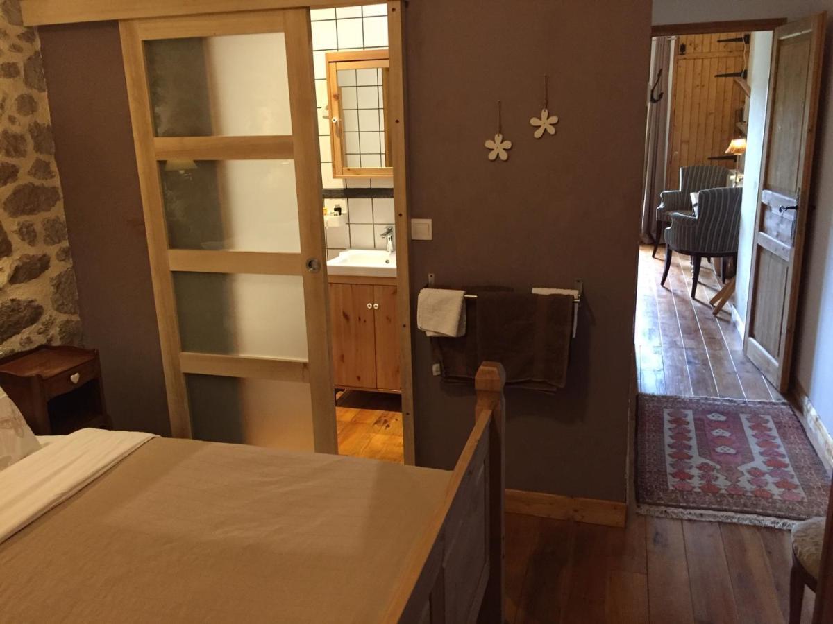 Chambre D'Hotes Les 3 Cochons D'Olt Arcambal Екстериор снимка