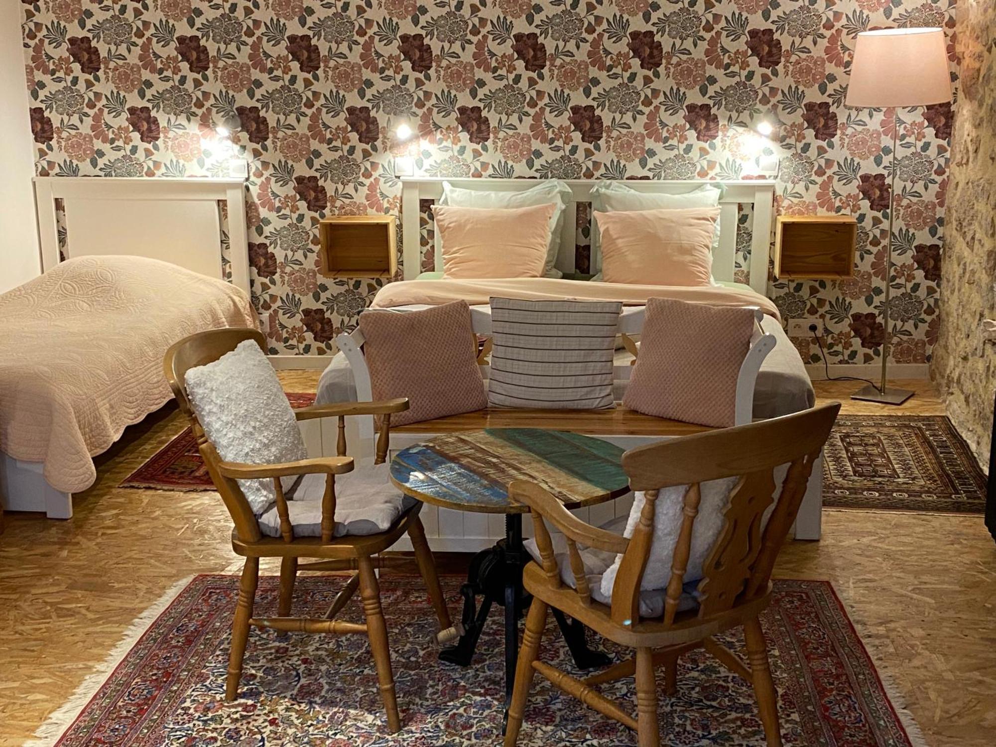 Chambre D'Hotes Les 3 Cochons D'Olt Arcambal Екстериор снимка