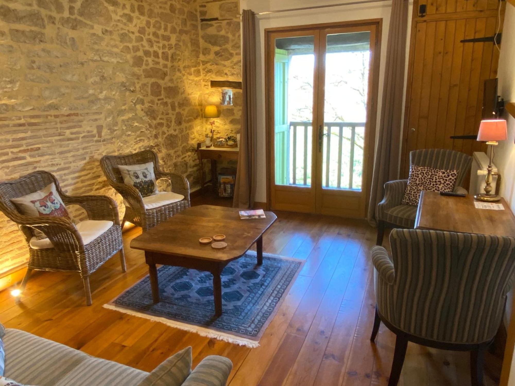 Chambre D'Hotes Les 3 Cochons D'Olt Arcambal Екстериор снимка